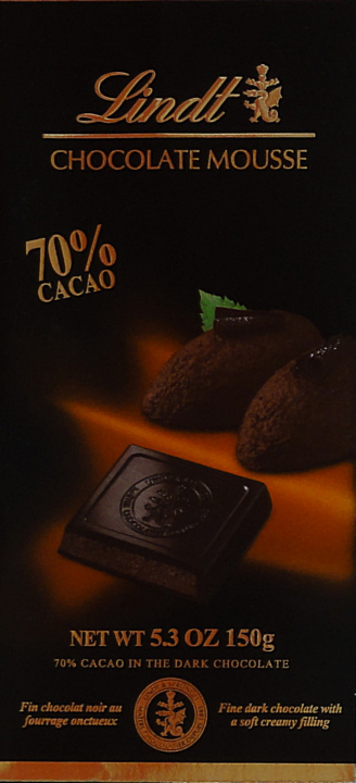 Lindt srednie czarne chocolate mousse 70 cacao.jpg